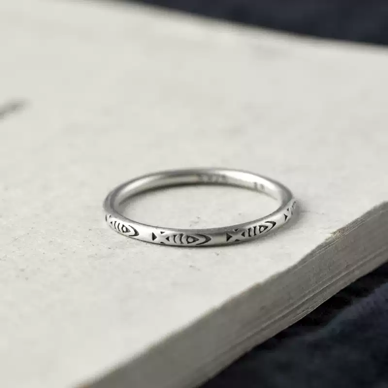 Fish-Pattern Silver-Tone Slim Band Ring — additional product view 1